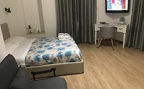 Largo Otranto - Guest House