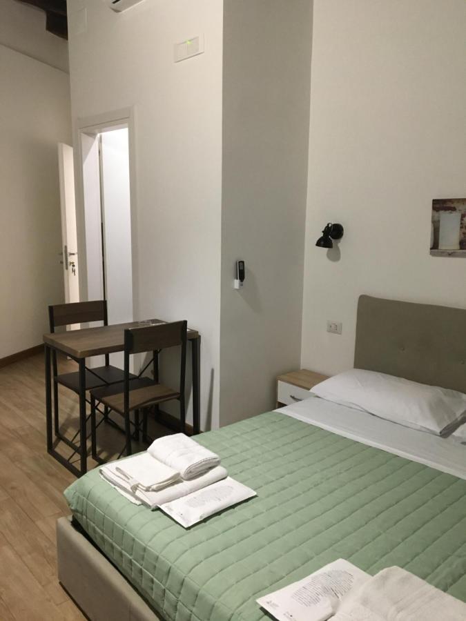 Largo Otranto - Guest House Brindisi Buitenkant foto